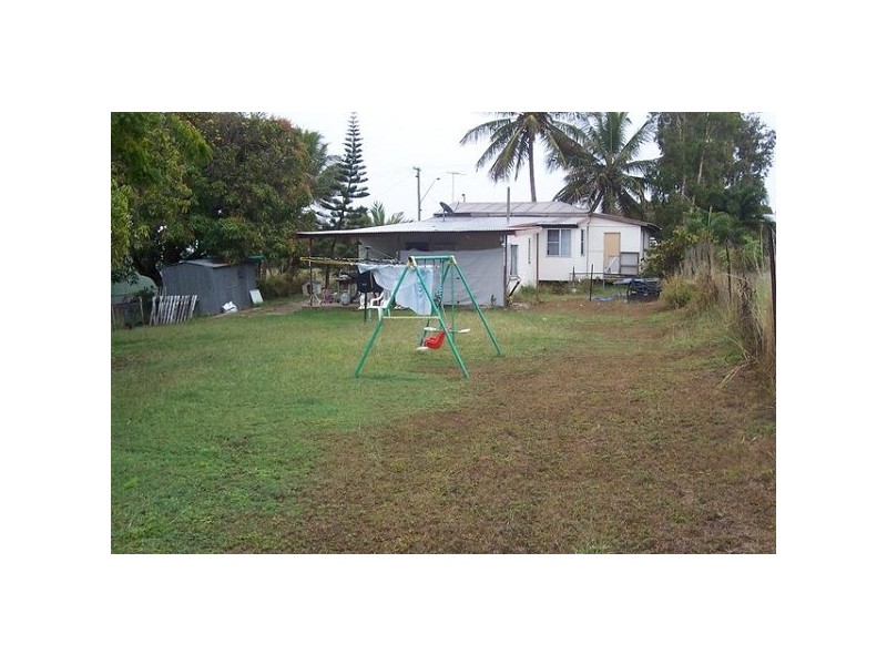 123 Powell Street, Bowen QLD 4805