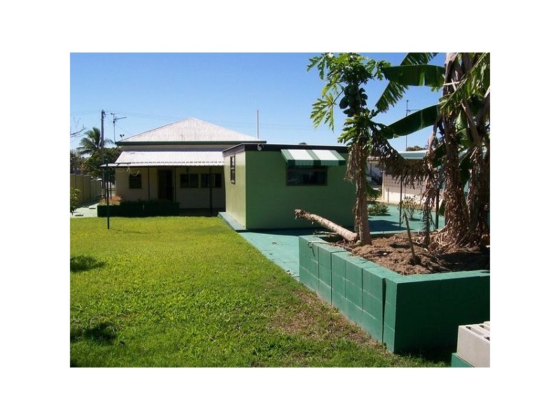 7 Darwen Street, Bowen QLD 4805