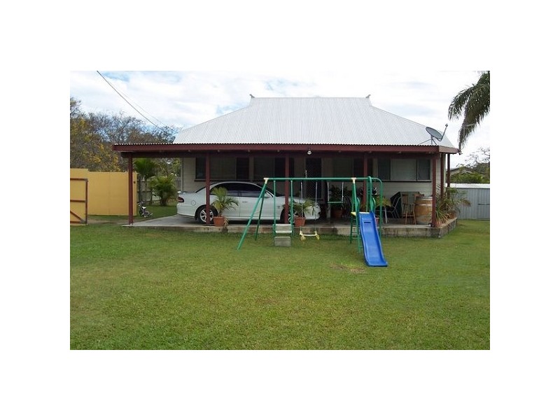 26 Reynolds Street, Bowen QLD 4805