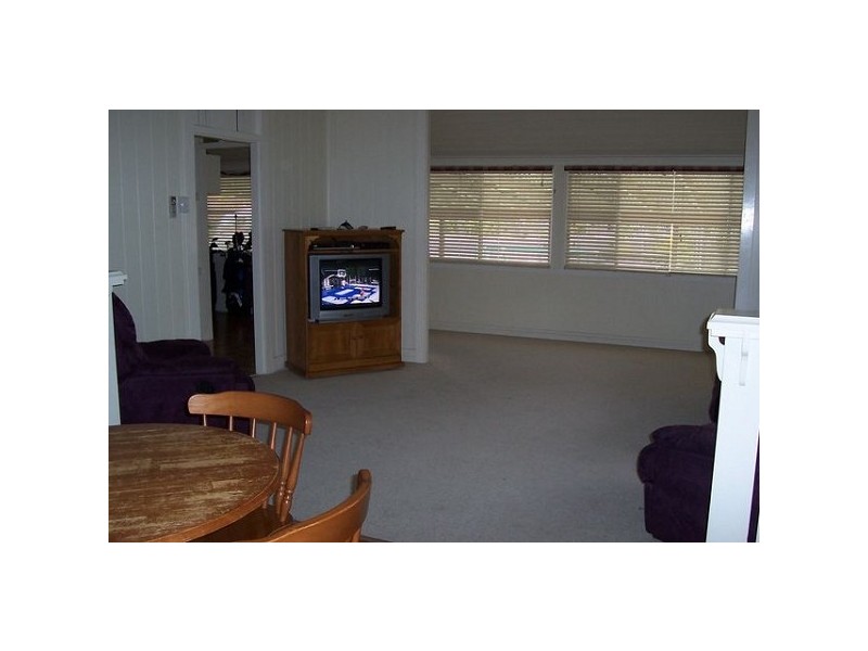 26 Reynolds Street, Bowen QLD 4805