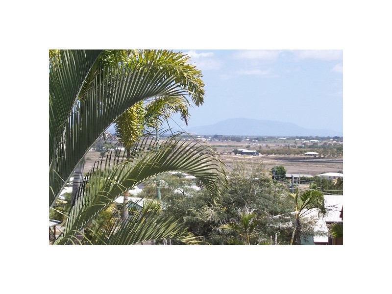 10 Pilcher Place, Bowen QLD 4805