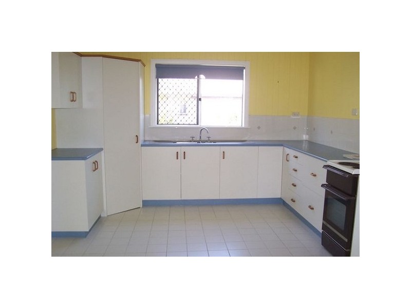 9 Darwen Street, Bowen QLD 4805