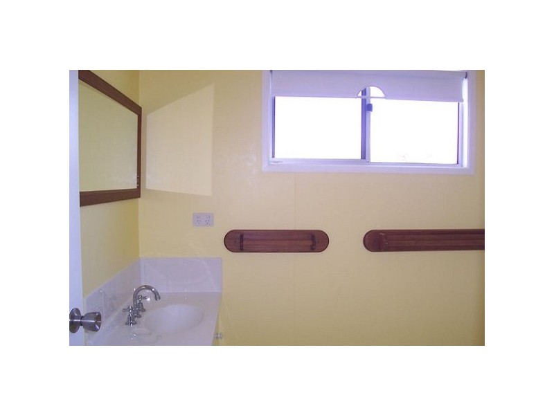 9 Darwen Street, Bowen QLD 4805