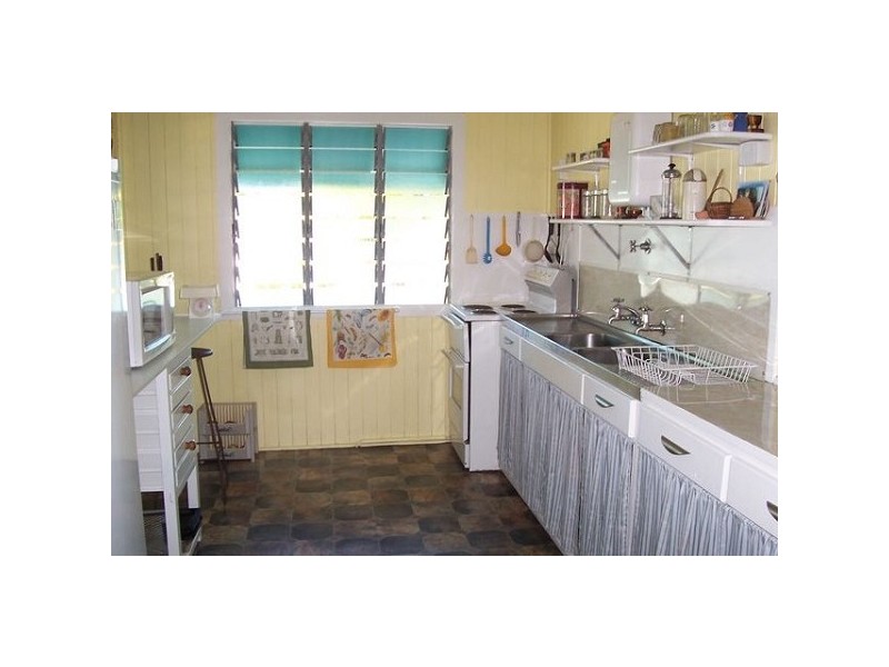 34 Pitcain Avenue BRISK BAY, Bowen QLD 4805