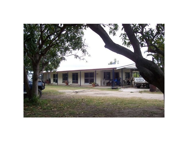 129 Flemington Road, Bowen QLD 4805