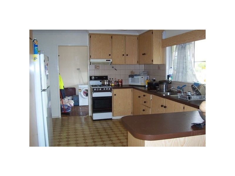 129 Flemington Road, Bowen QLD 4805