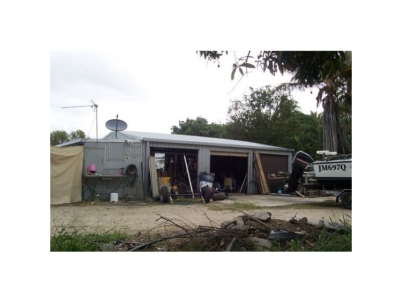 129 Flemington Road, Bowen QLD 4805