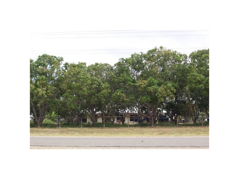 129 Flemington Road, Bowen QLD 4805