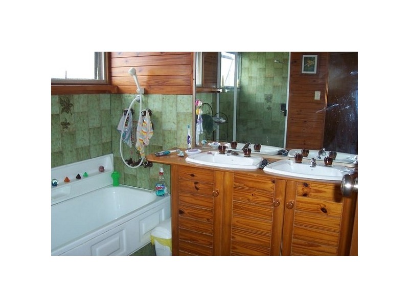 14 Gordon Street, Bowen QLD 4805