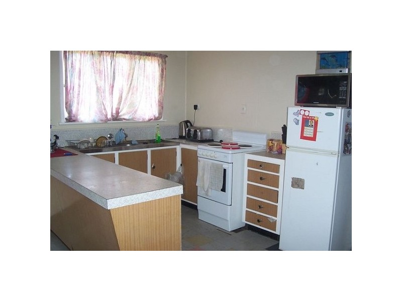 10 Leichhardt Street, Bowen QLD 4805