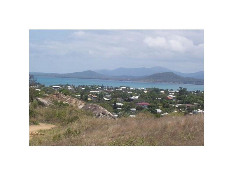 1 Panorama Place, Bowen QLD 4805