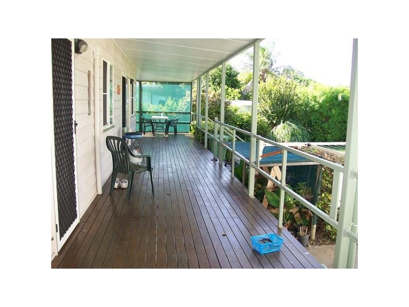 32 Murroona Street QUEENS BEACH, Bowen QLD 4805