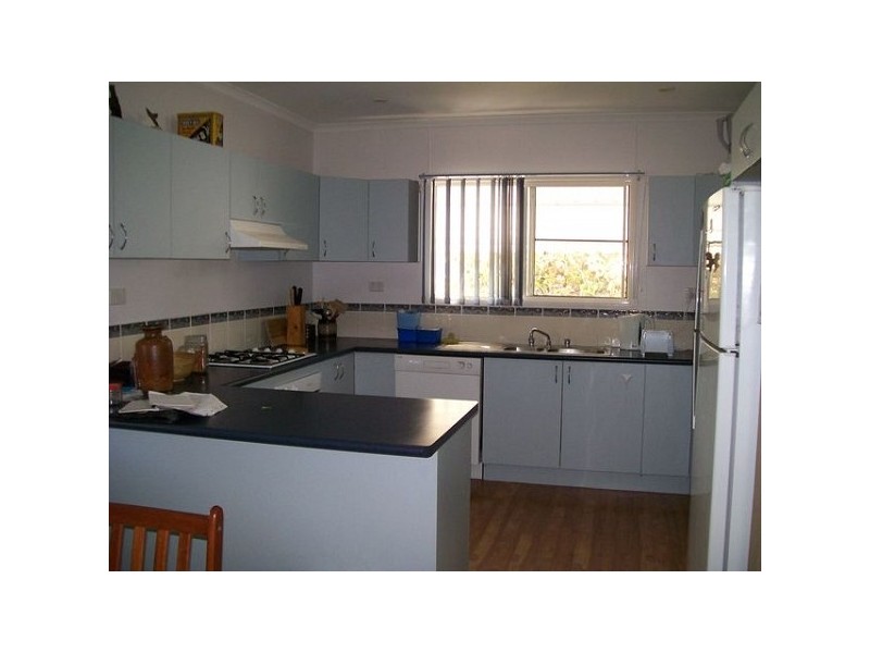 32 Murroona Street QUEENS BEACH, Bowen QLD 4805