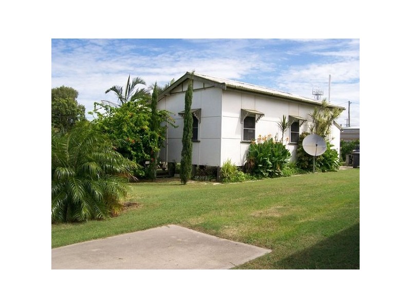 17 Brisbane Street, Bowen QLD 4805