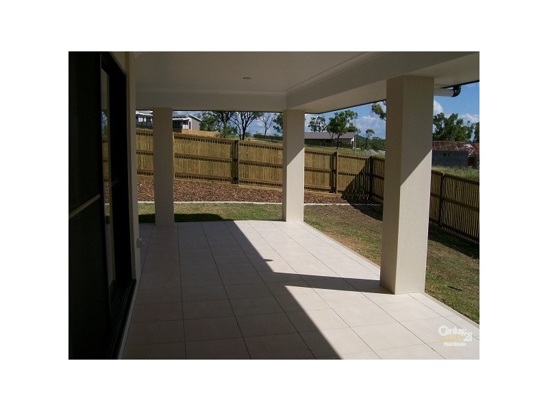 90 Ocean View Drive, Whitsunday Shores, Bowen QLD 4805