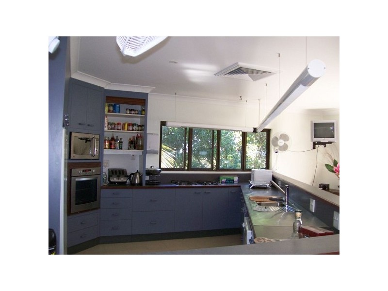 69 Hillview Road, Bowen QLD 4805