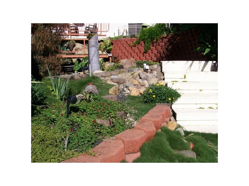 69 Hillview Road, Bowen QLD 4805