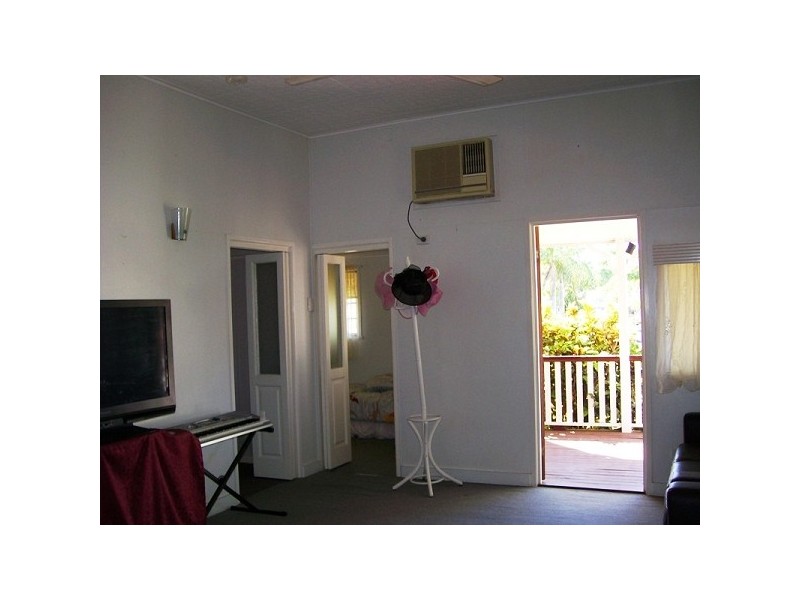 7 Gilbert Street, Bowen QLD 4805