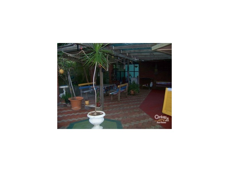 24 Baxter Avenue BRISK BAY, Bowen QLD 4805