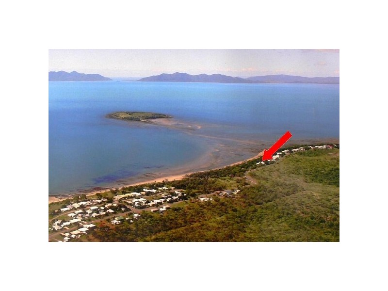 24 Baxter Avenue BRISK BAY, Bowen QLD 4805