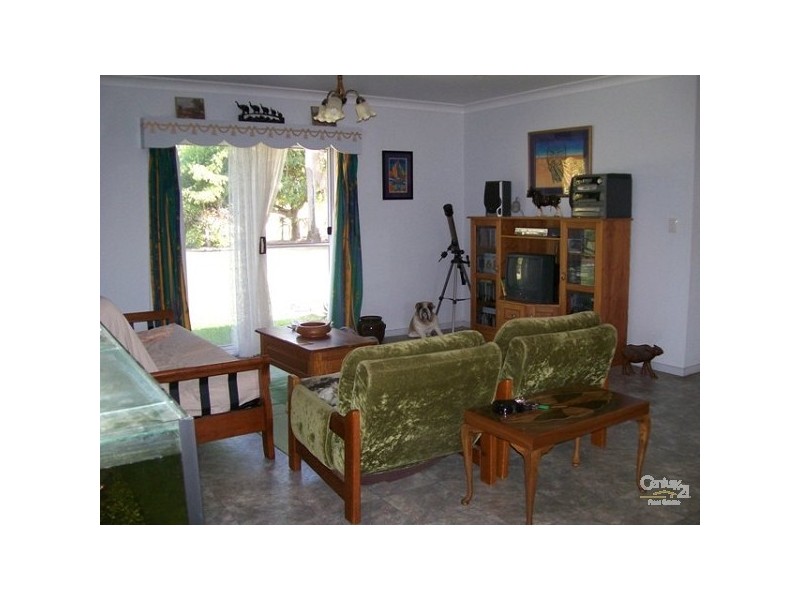 33 Brighton Road, Bowen QLD 4805