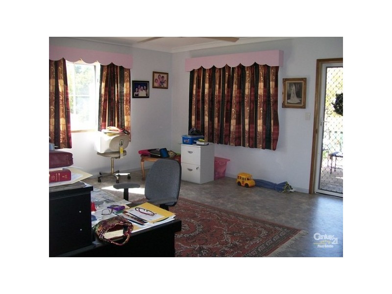 33 Brighton Road, Bowen QLD 4805