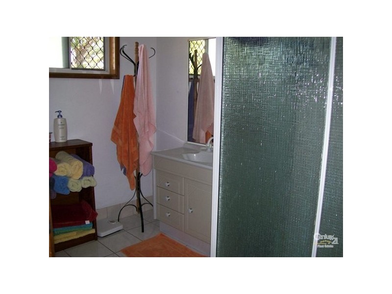 33 Brighton Road, Bowen QLD 4805