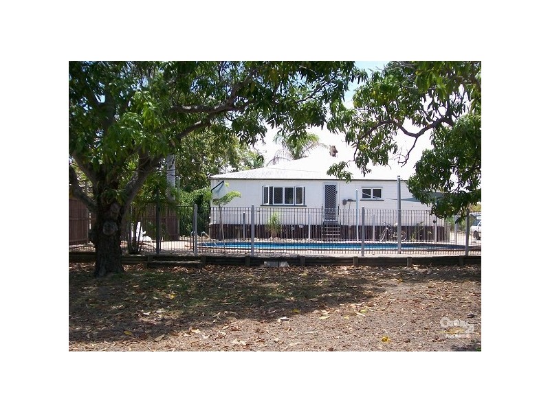 14 Livingstone Street, Bowen QLD 4805