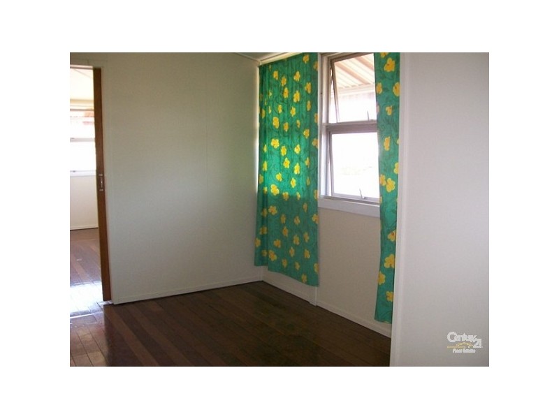 75 Gordon Street, Bowen QLD 4805