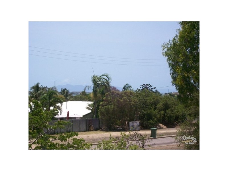 75 Gordon Street, Bowen QLD 4805