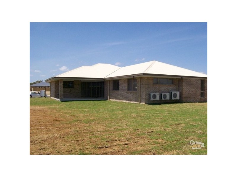 8 Banks Drive, Bowen QLD 4805