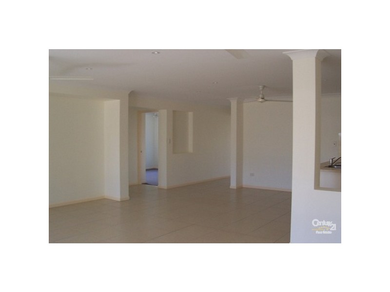 10 Summer Place, Bowen QLD 4805