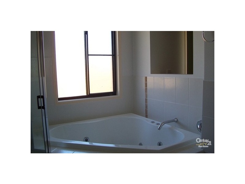 10 Summer Place, Bowen QLD 4805