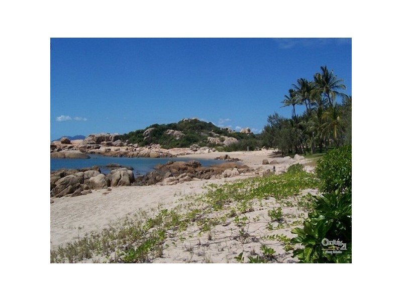73 Murrays Bay Road, Bowen QLD 4805