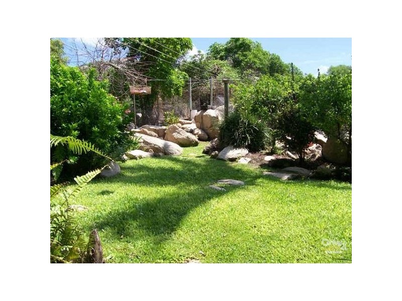 11 Banyan Drive, Bowen QLD 4805