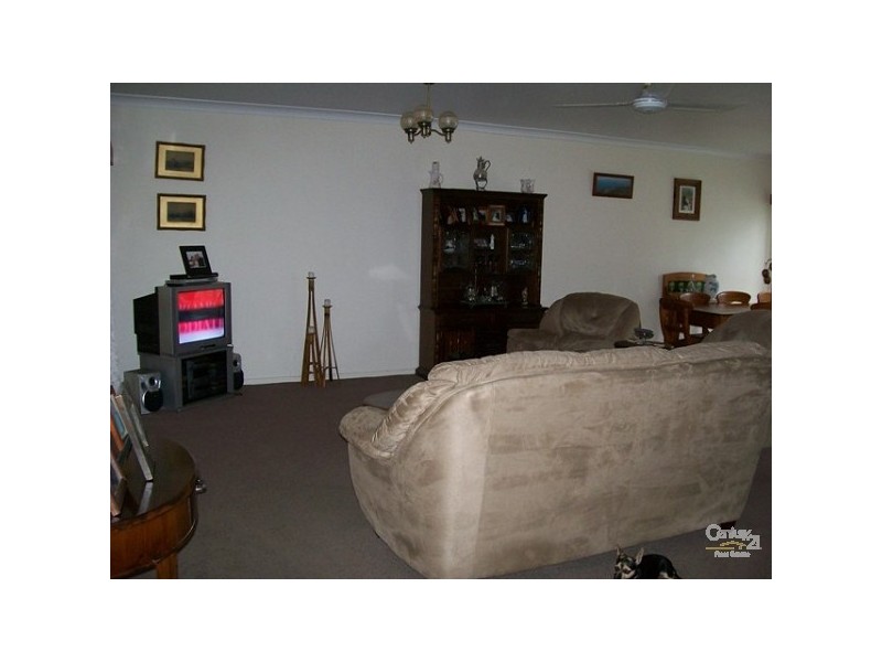 107 Hillview Road, Bowen QLD 4805