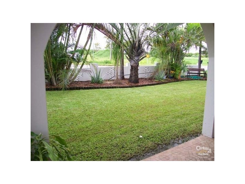 107 Hillview Road, Bowen QLD 4805