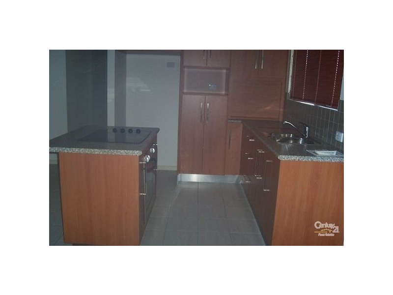 5 Scott Avenue, Bowen QLD 4805