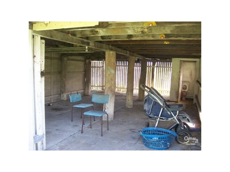 27 Livingstone Street, Bowen QLD 4805