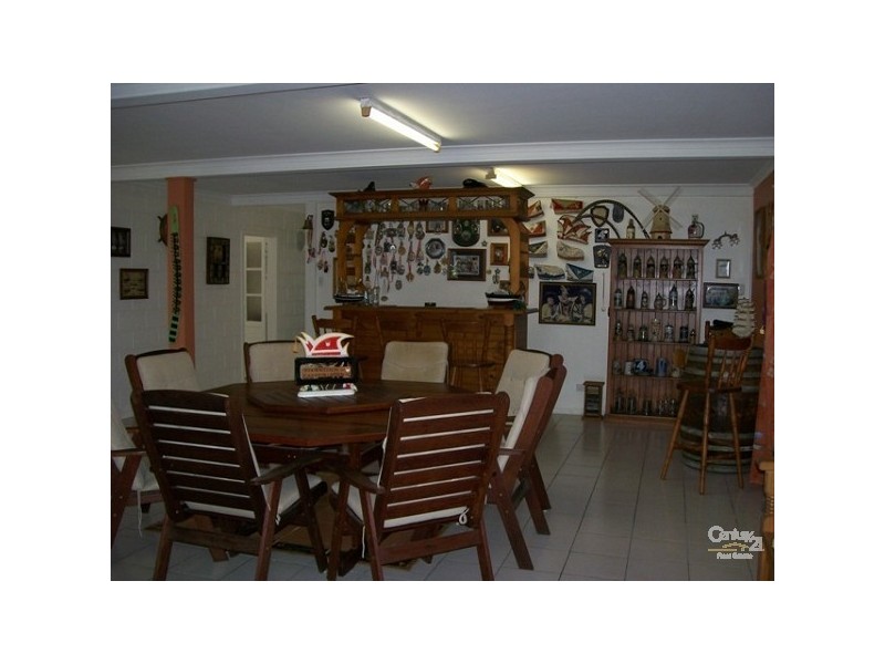 8 Gordon Street, Bowen QLD 4805