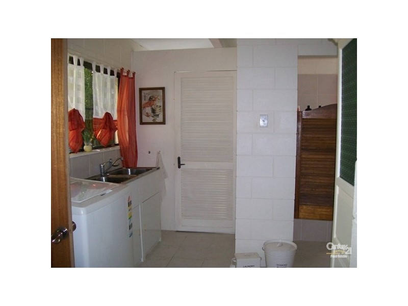 8 Gordon Street, Bowen QLD 4805