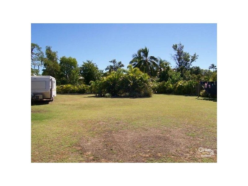 8 Gordon Street, Bowen QLD 4805