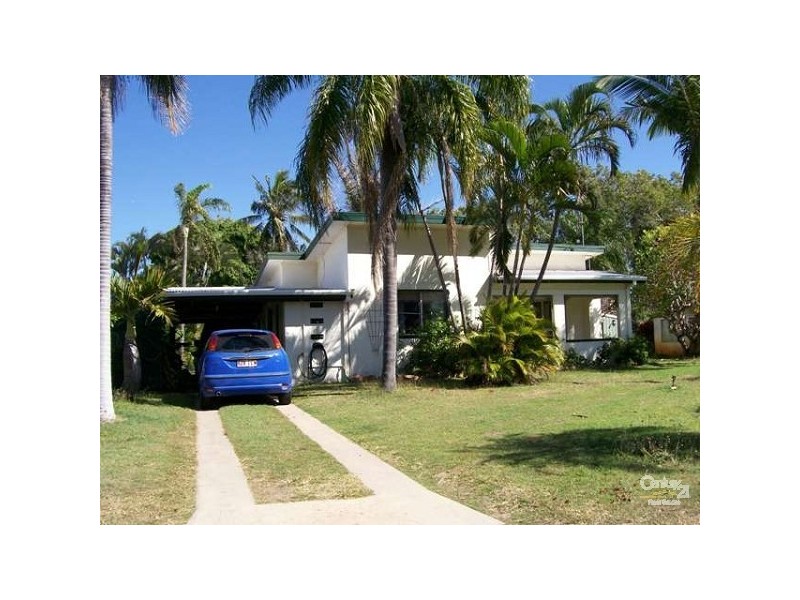 19 Golf Links Road, Bowen QLD 4805