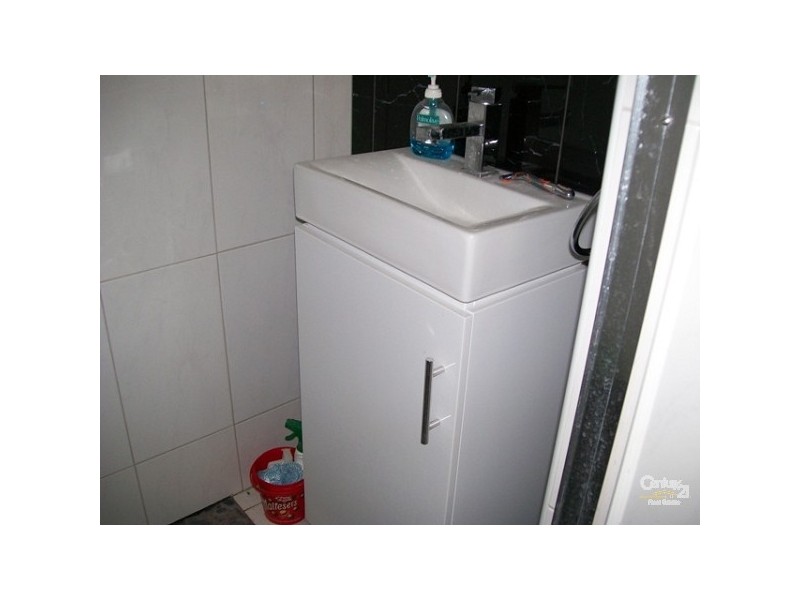 8 McDougal Street, Bowen QLD 4805