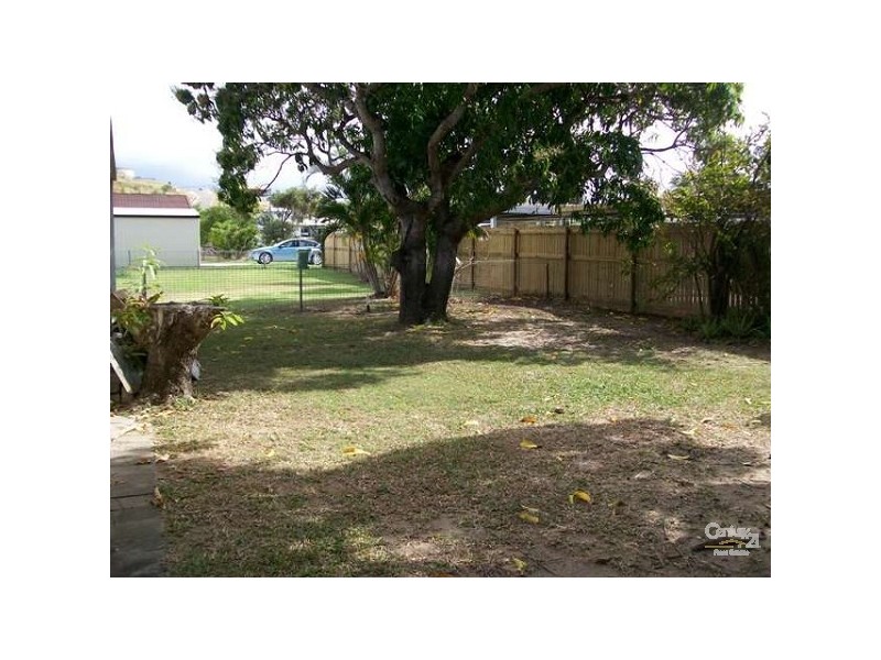 8 McDougal Street, Bowen QLD 4805