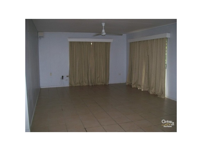 77 Whitsunday Street, Bowen QLD 4805