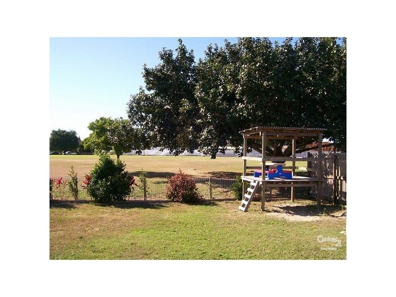 11 Kirkpatrick Court, Bowen QLD 4805