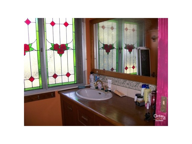 11 Mackenzie Street, Bowen QLD 4805