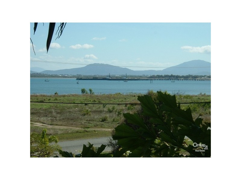 4 Wentworth Street, Bowen QLD 4805