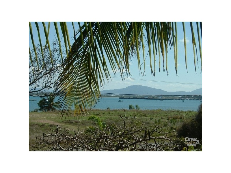 4 Wentworth Street, Bowen QLD 4805